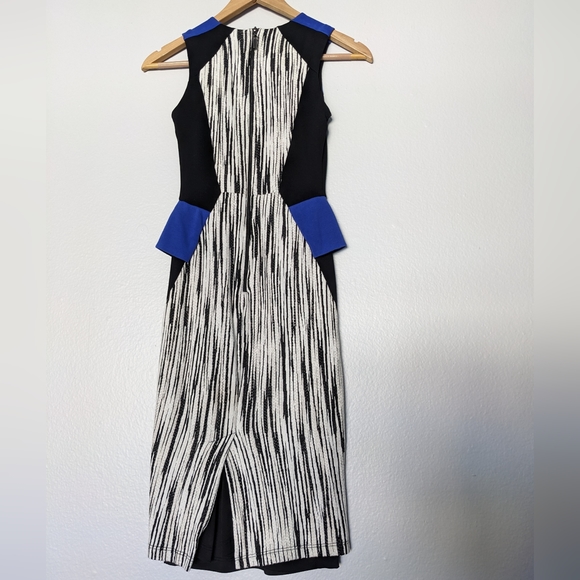 bebe Bodycon dress Black/white vertical print with Blue color block SZ 00 - Picture 2 of 4